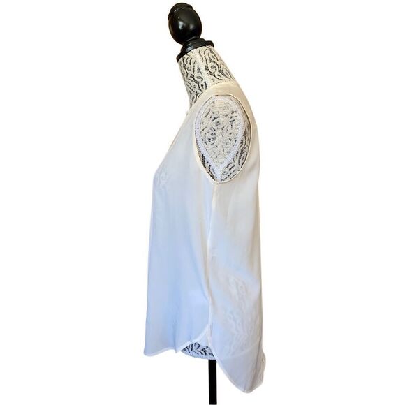 Equipment Silk Sleeveless Pleated Button Top Cream Size XS - Picture 3 of 12